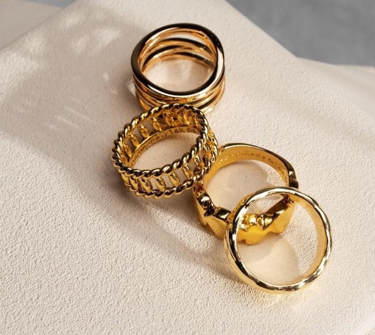 Jewelry Cosmetics Perfumes Picture